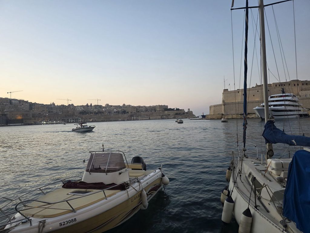 Beautiful Freehold 2-Bedroom Apartment in Valletta For Sale