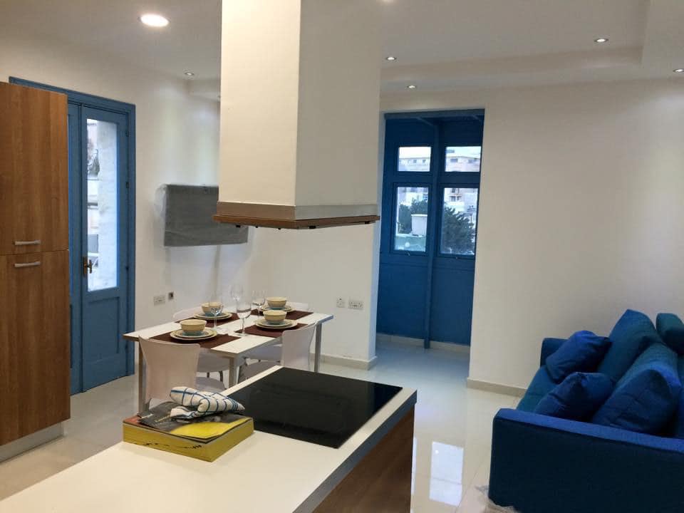 Bright Modern 2-Bedroom Apartment near Balluta Bay in Sliema