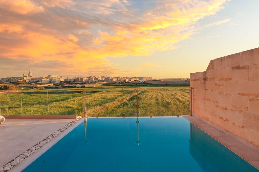 Inni - 4-Bed Farmhouse with Infinity Pool | Panoramic Views | Gharb, Gozo