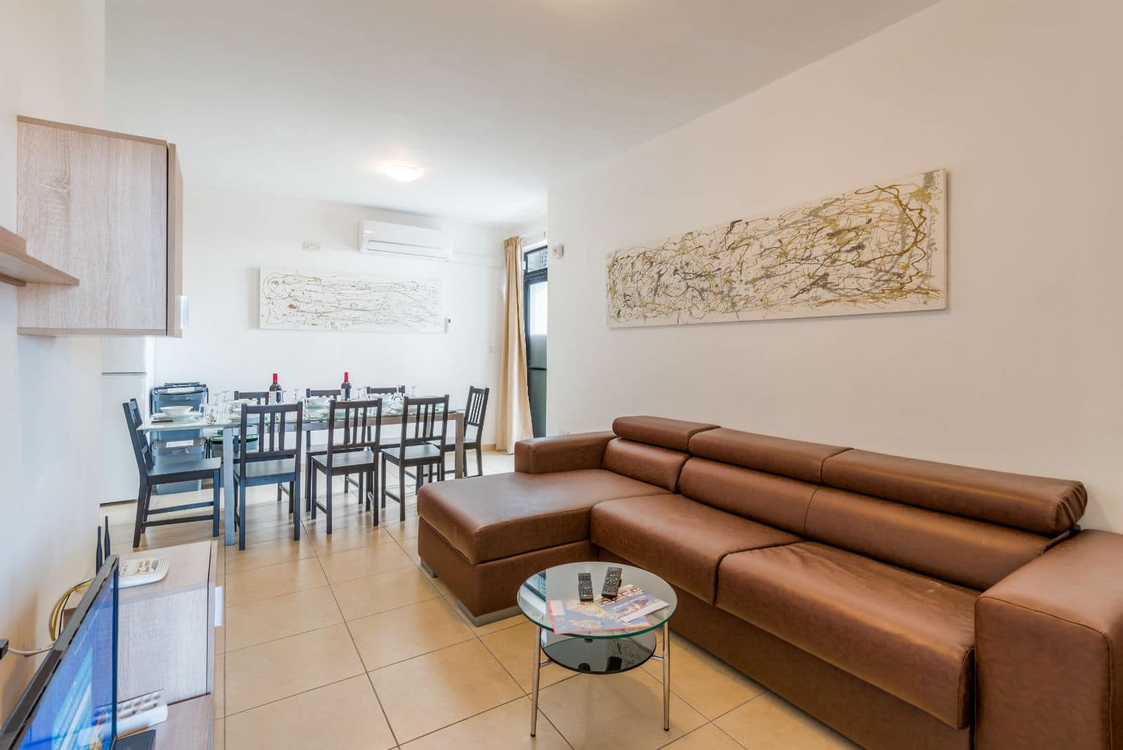 SeaShells 2 Bedroom Self-Catering Holiday Apartment with Side Sea View – Bugibba