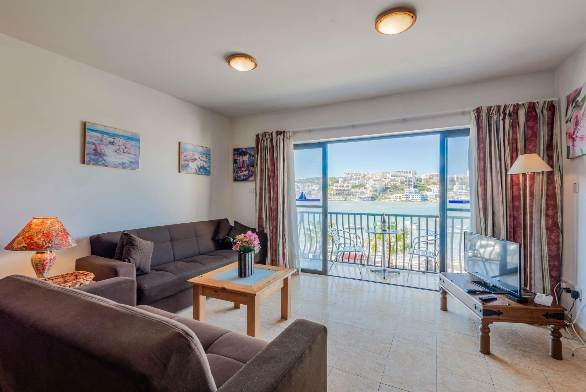 Harbour Lights – Seafront Self-Catering Holiday Apartment (2 Bedrooms) – St Paul's Bay