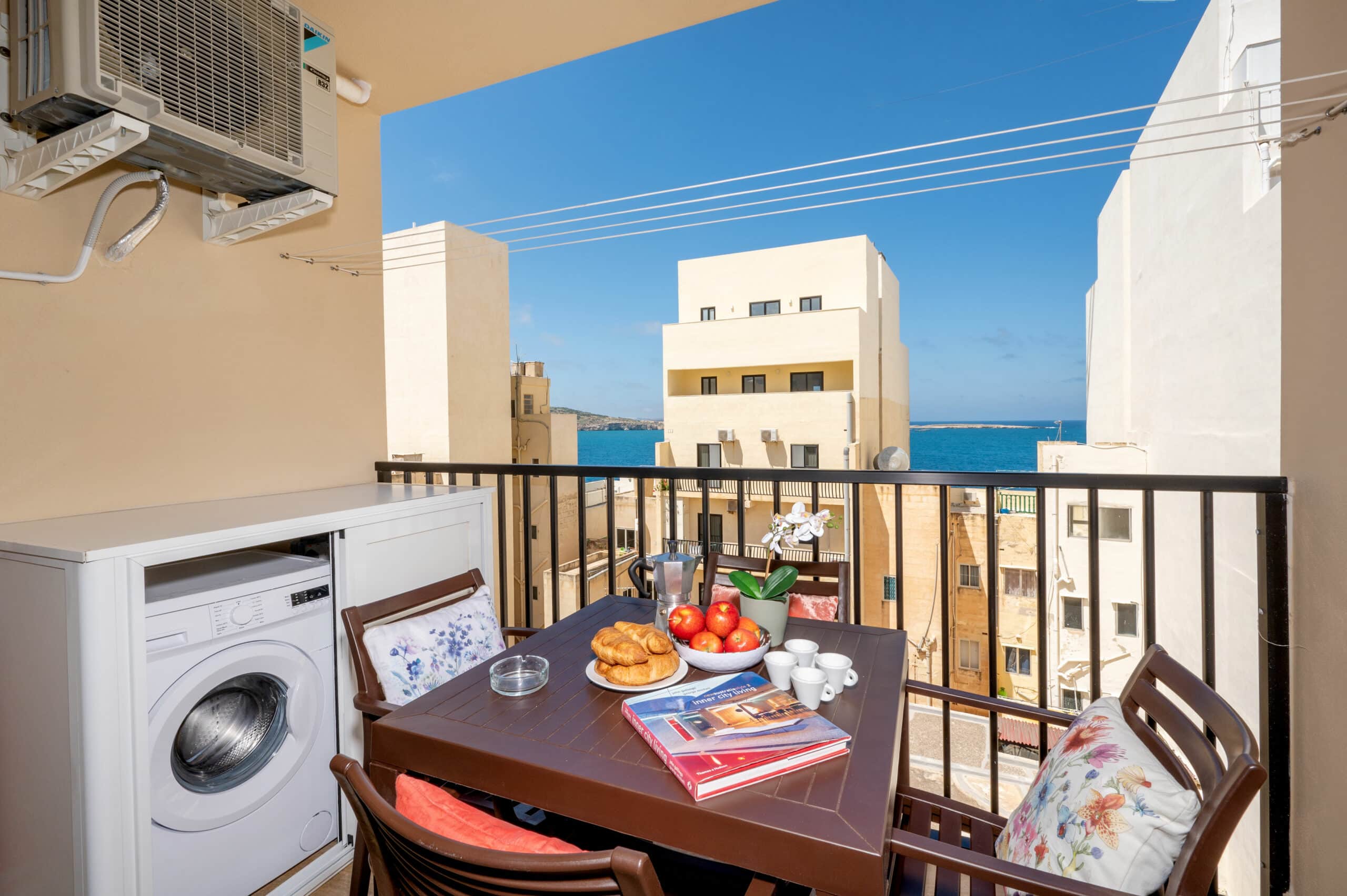 Sea Bliss 1 Bedroom Apartment with Terrace – Bugibba