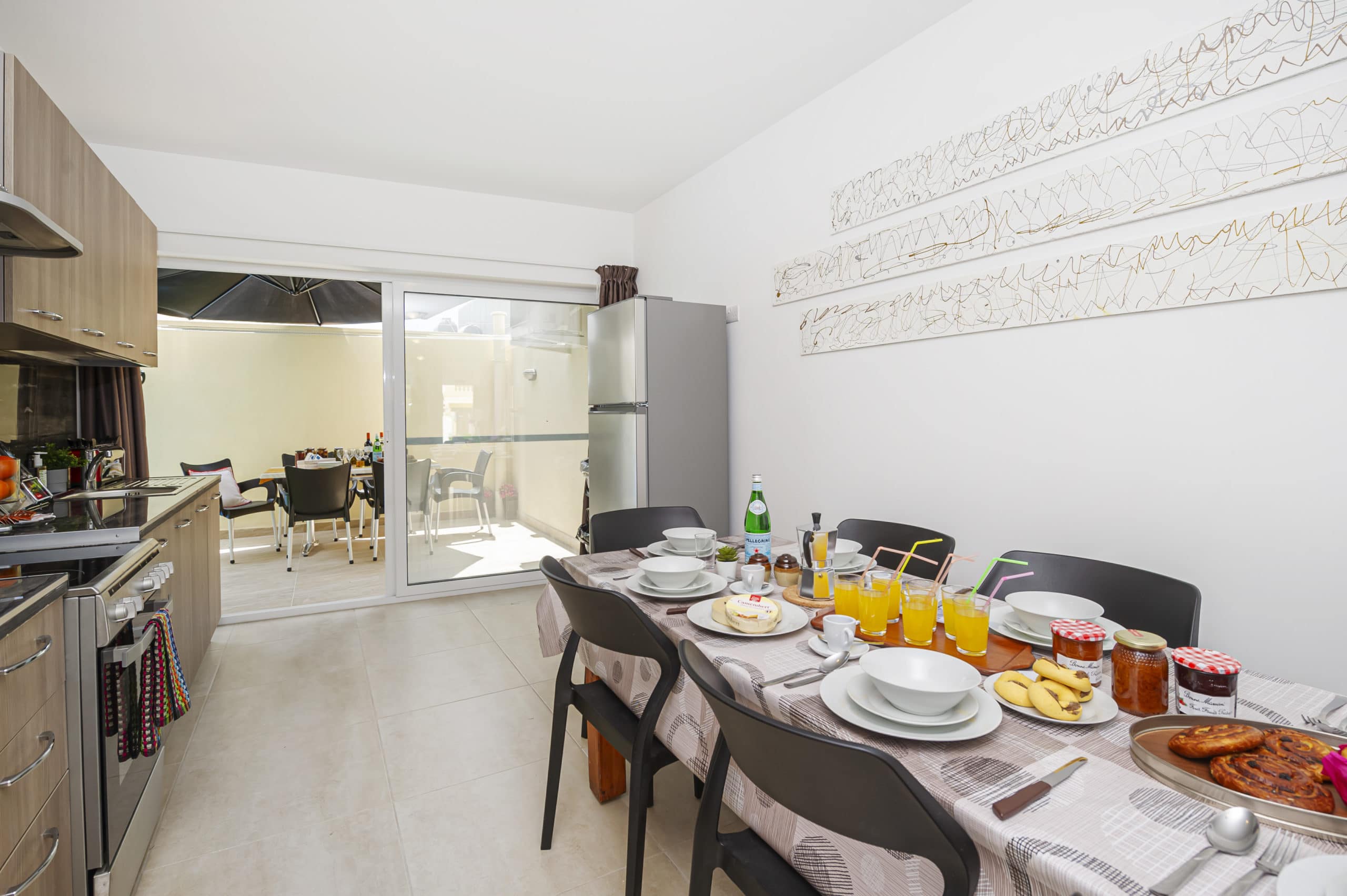 Summer Breeze 3 Bedroom Maisonette with Private Terrace and BBQ – Mellieħa