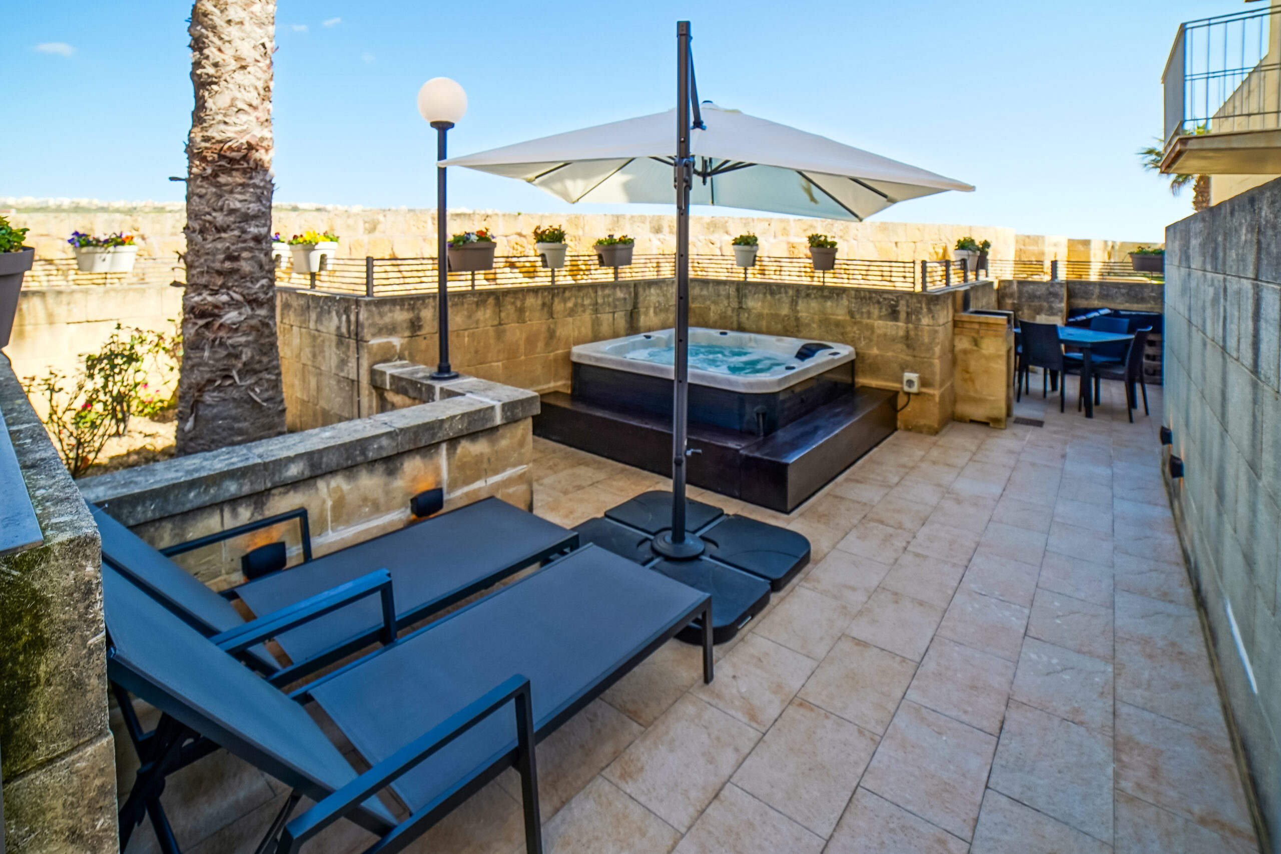 Harbour Views - 2 Bed Maisonette with Jacuzzi & Pool, Sleeps 4 | Mgarr, Gozo