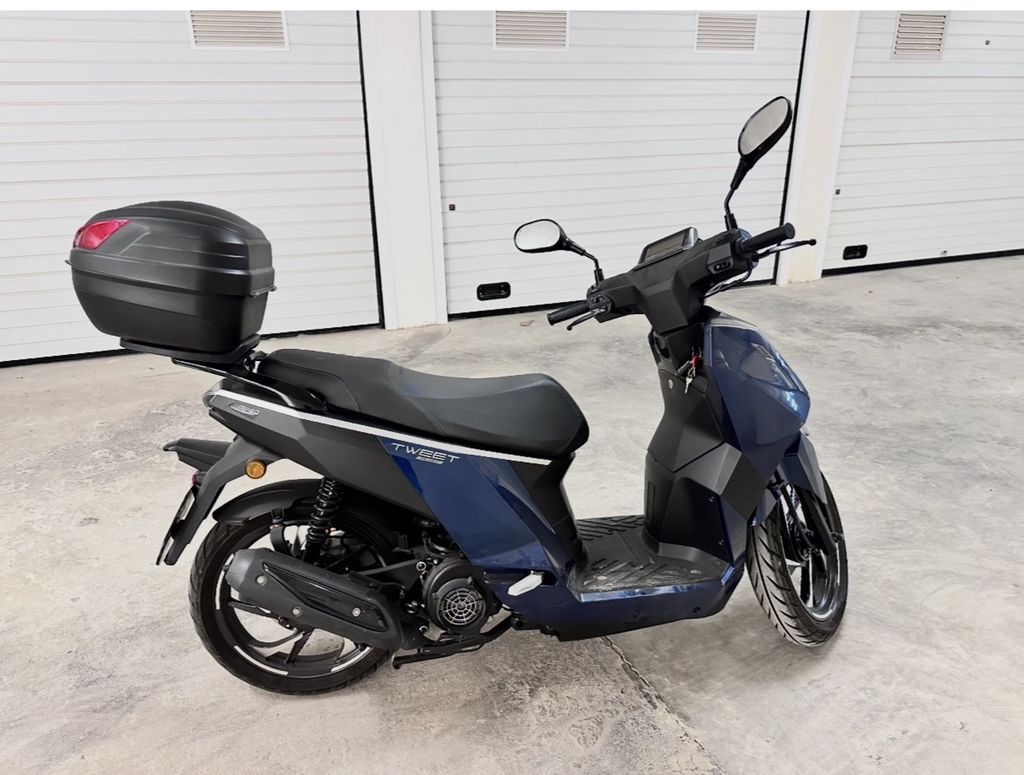 Tweet motor bike 500 km