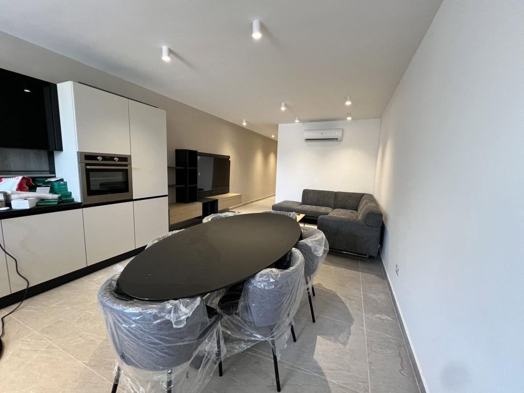 Stylish Brand-New 70 sqm 3-Bedroom Maisonette in Kappara