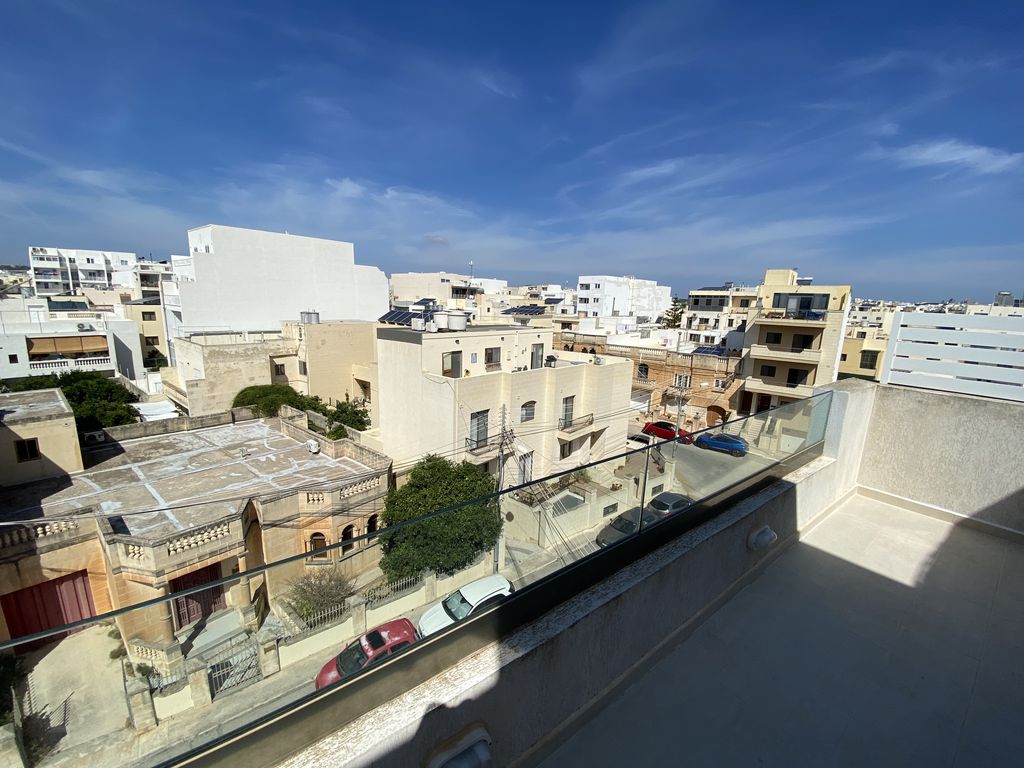 Tastefully Furnished 3-Bedroom Penthouse in Attard
