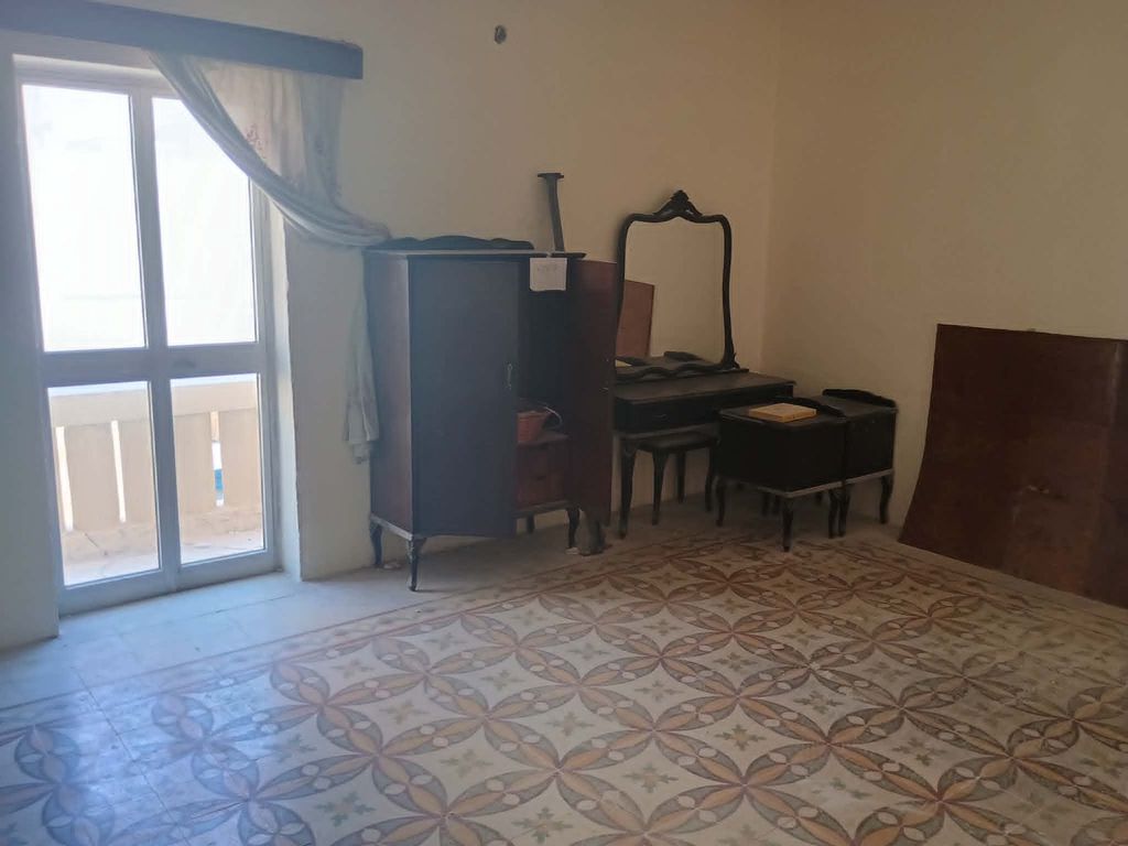 Well-Planned Partly Finished 2-Bedroom Apartment in Floriana