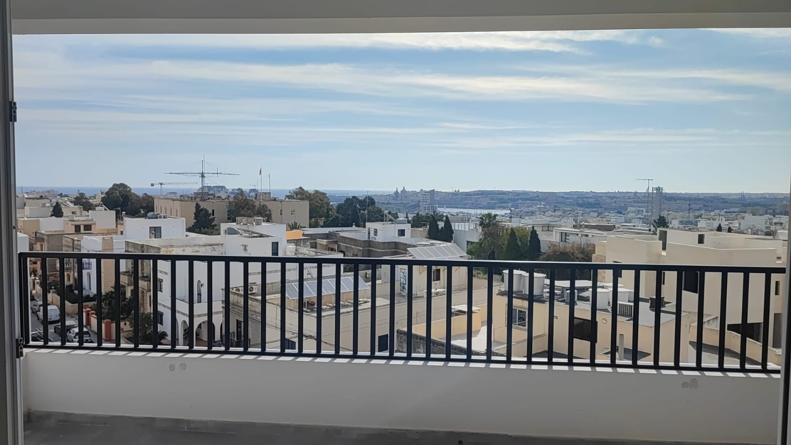 Magnificent 3-Bedroom Apartment with Stunning Open Views in Kappara