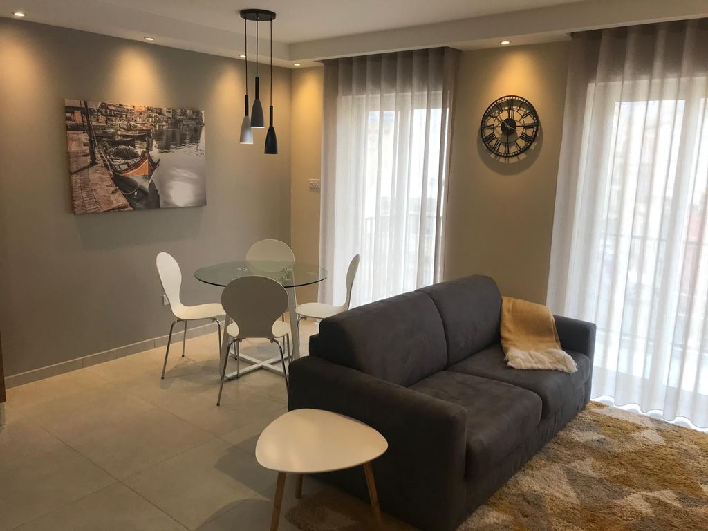Bright 1-Bedroom Apartment in Gzira