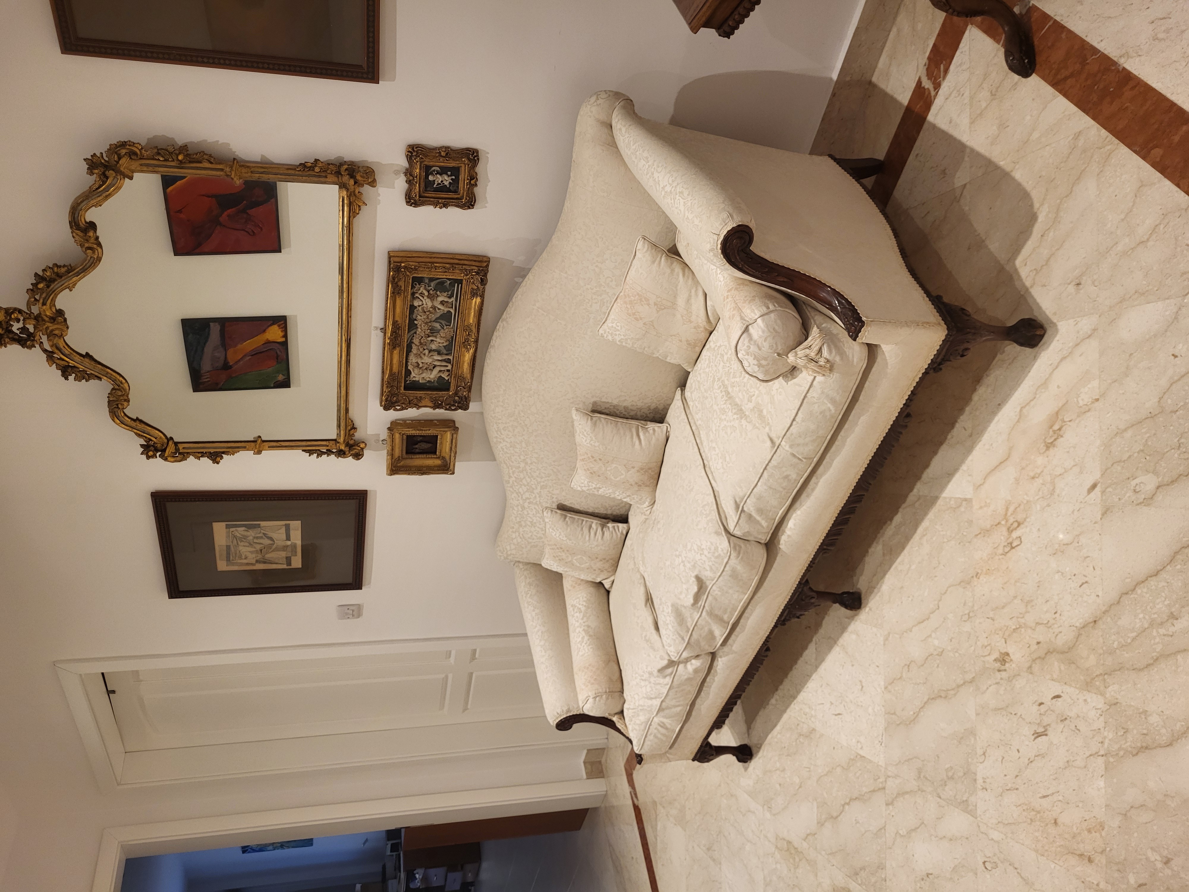 Genuine Antique Georgian settee.