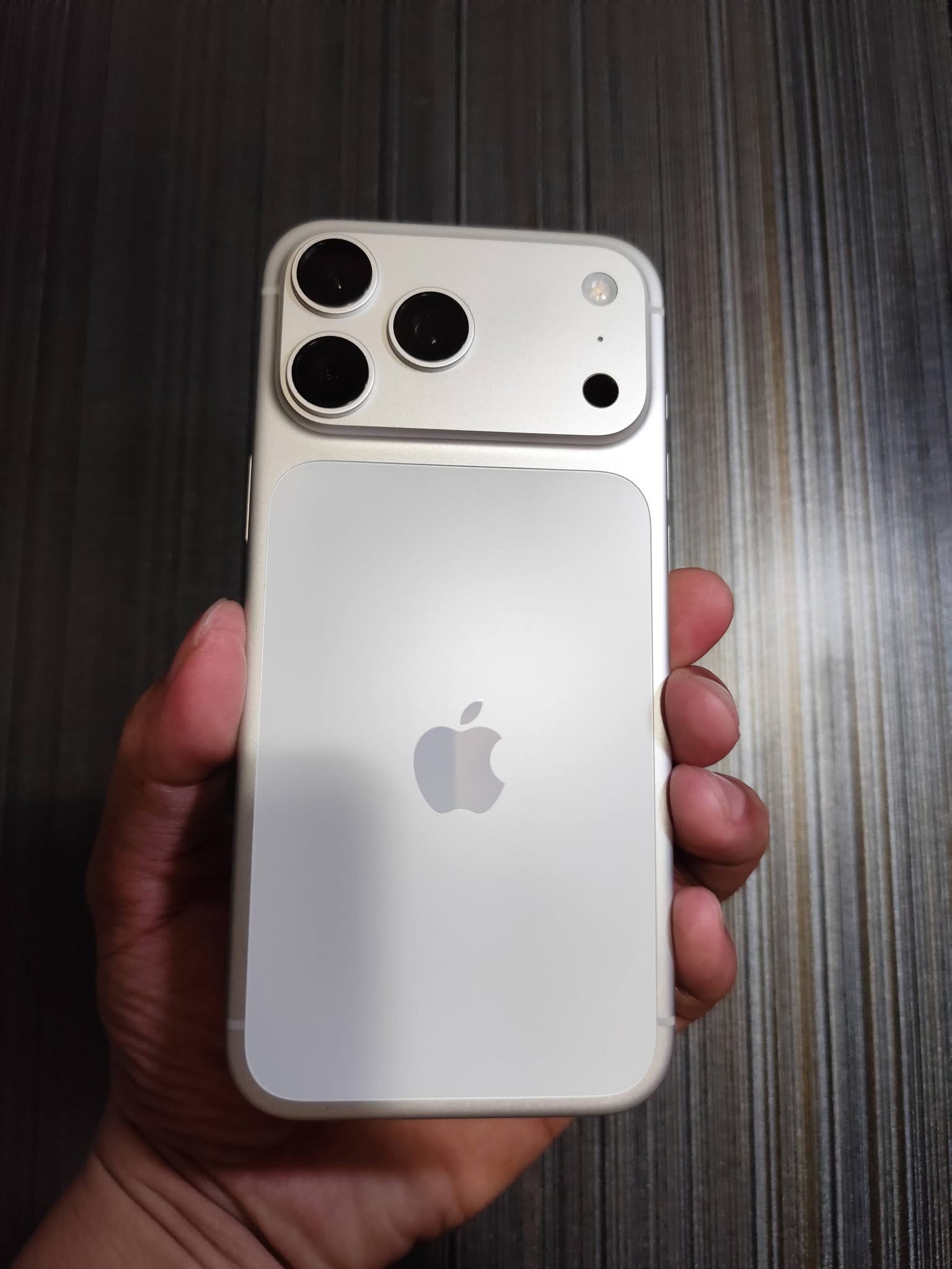 iPhone 17pro 256gb
