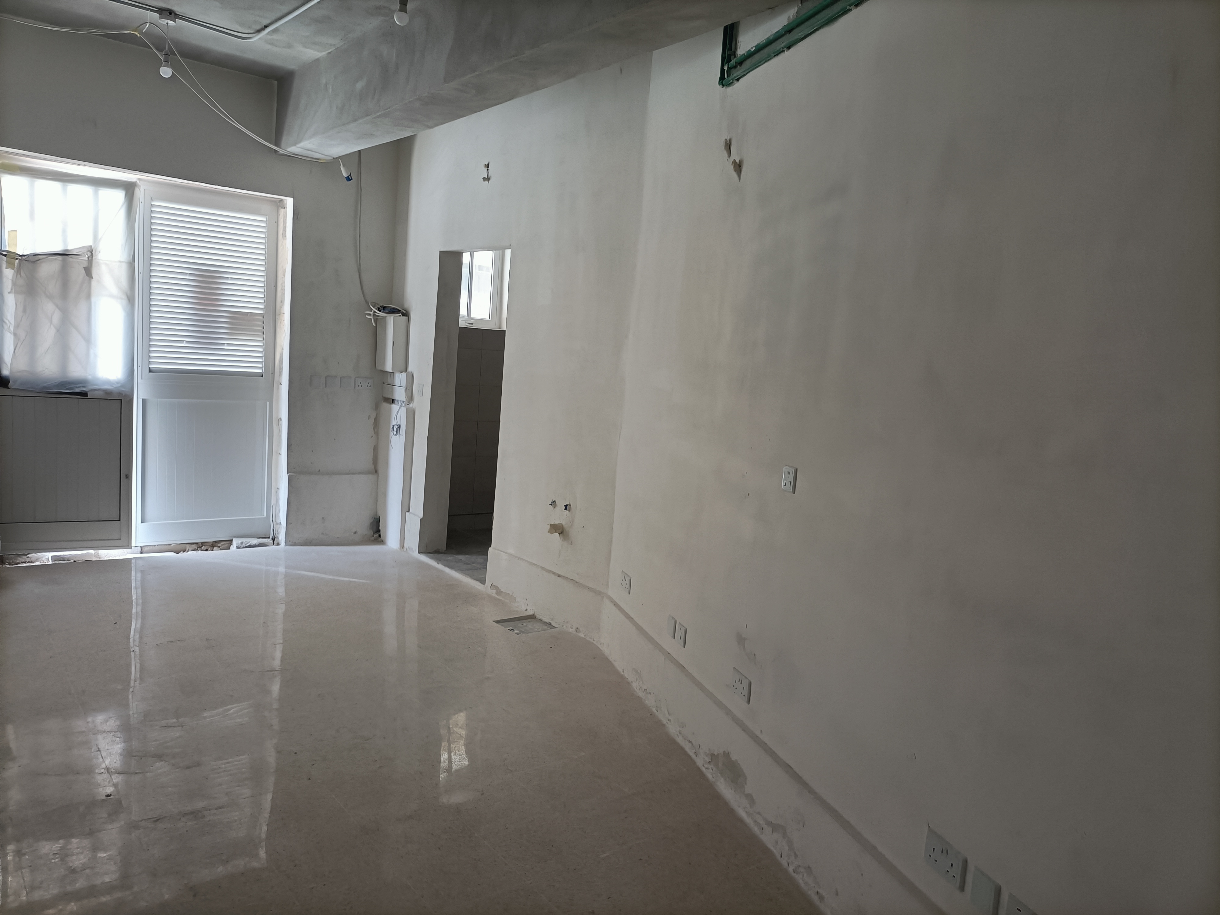 Class 4b/4a finished property in Fgura