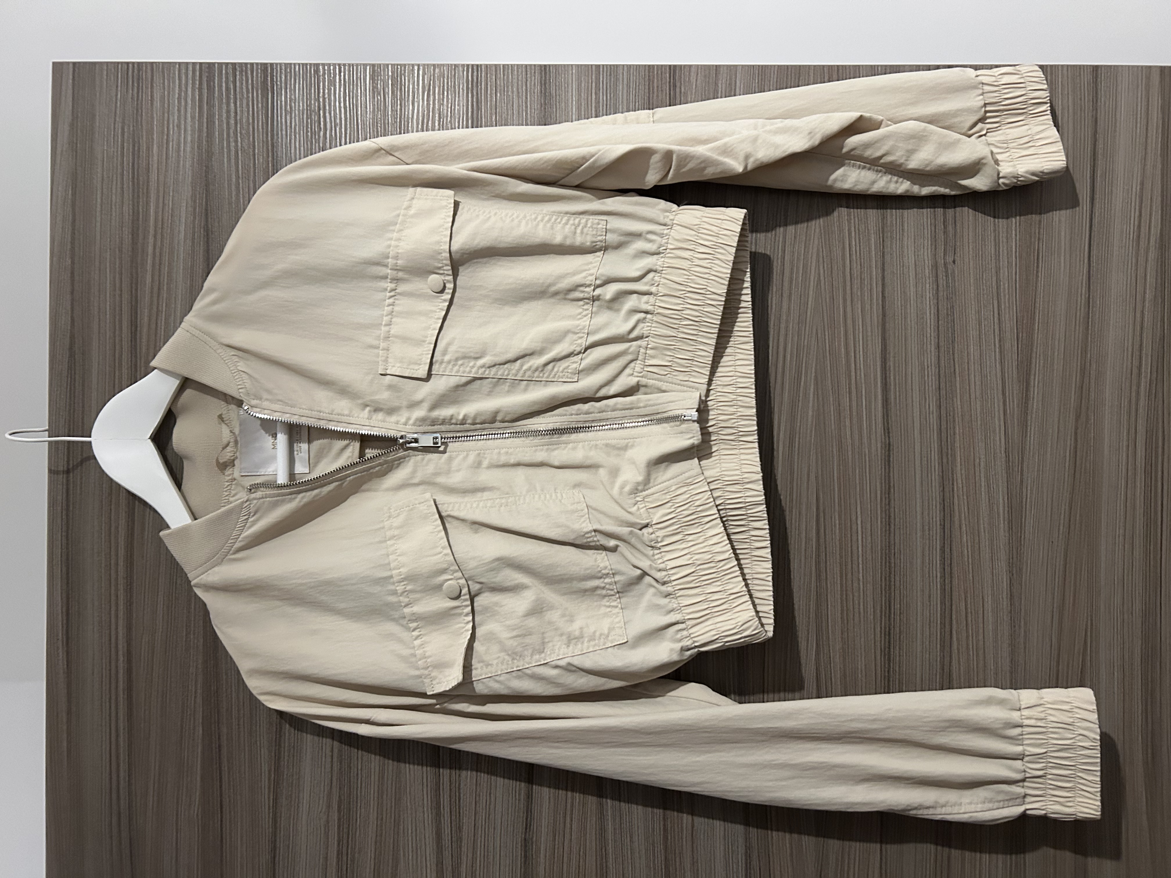 Cropped bomber jacket