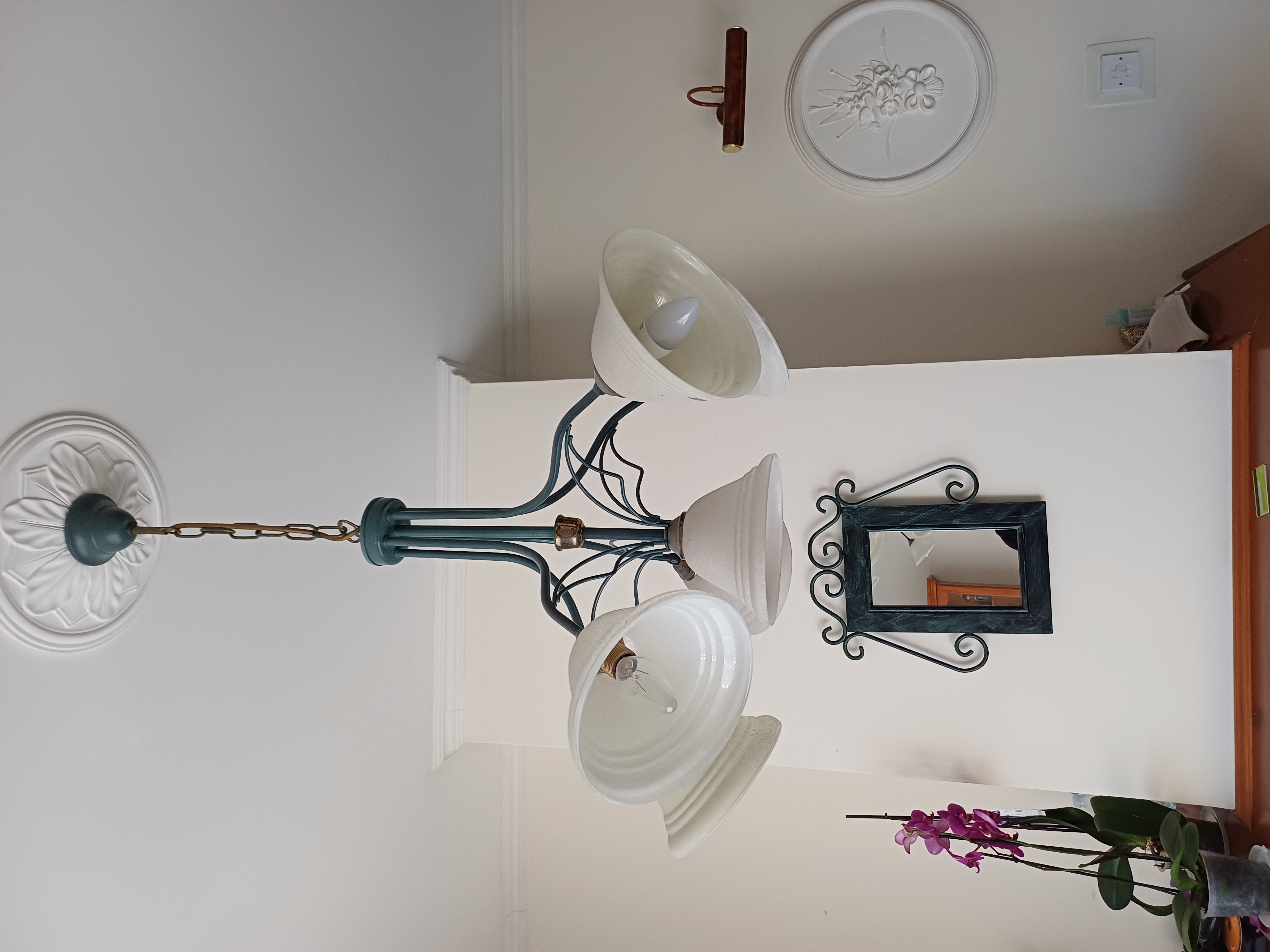 Iron chandlier