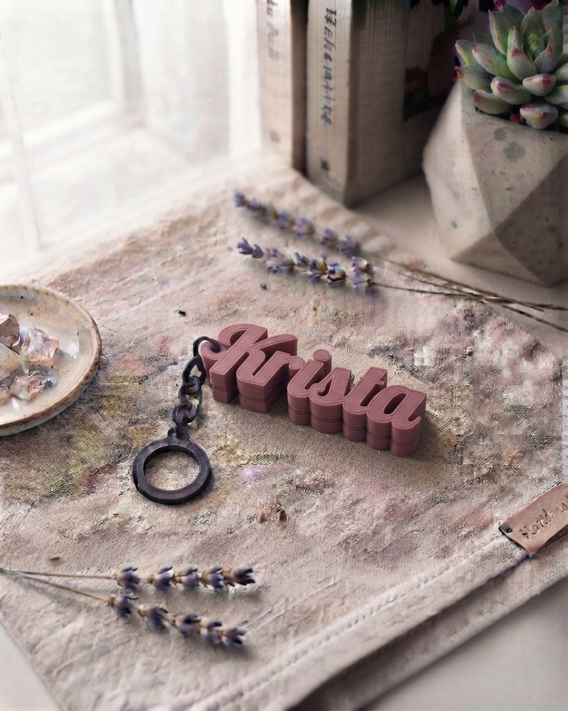 Customizable name keychain