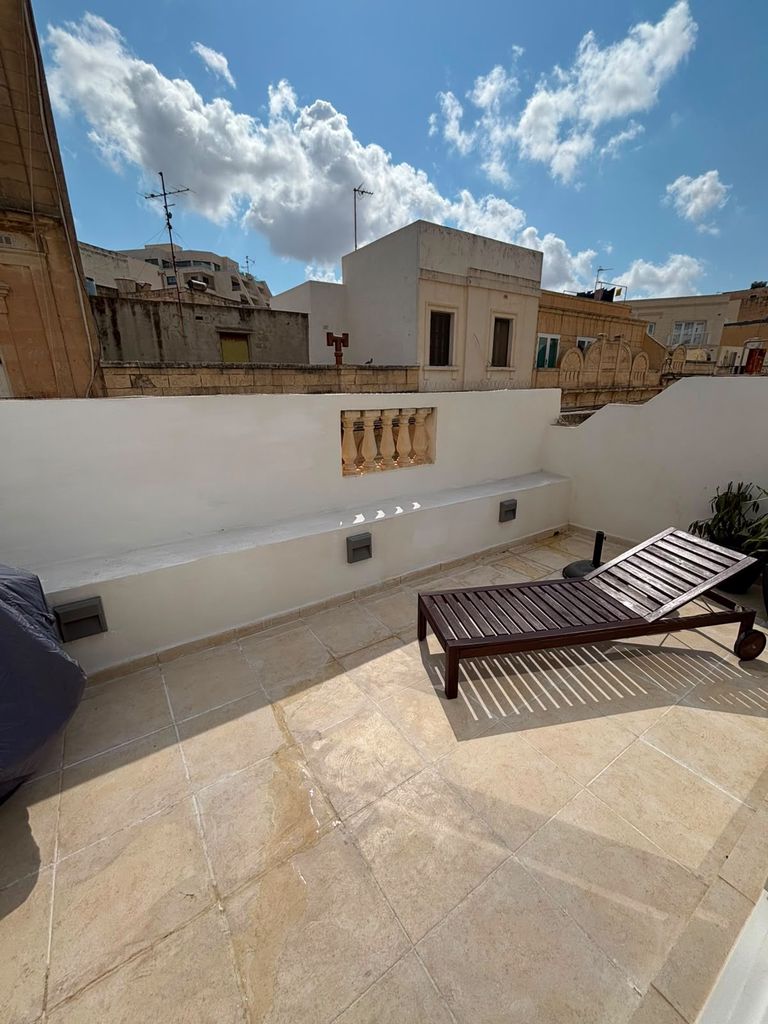 Beautifully Converted 3-Bedroom Townhouse in Sliema – €3,750/month