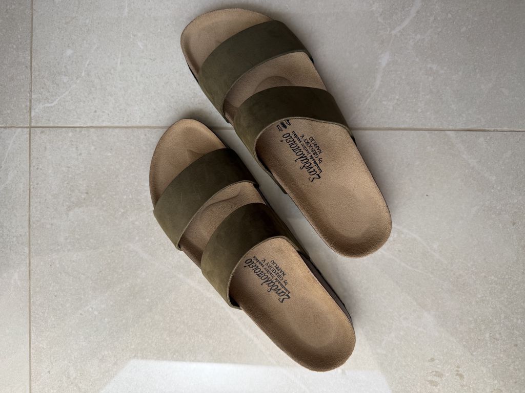 Leather sandals