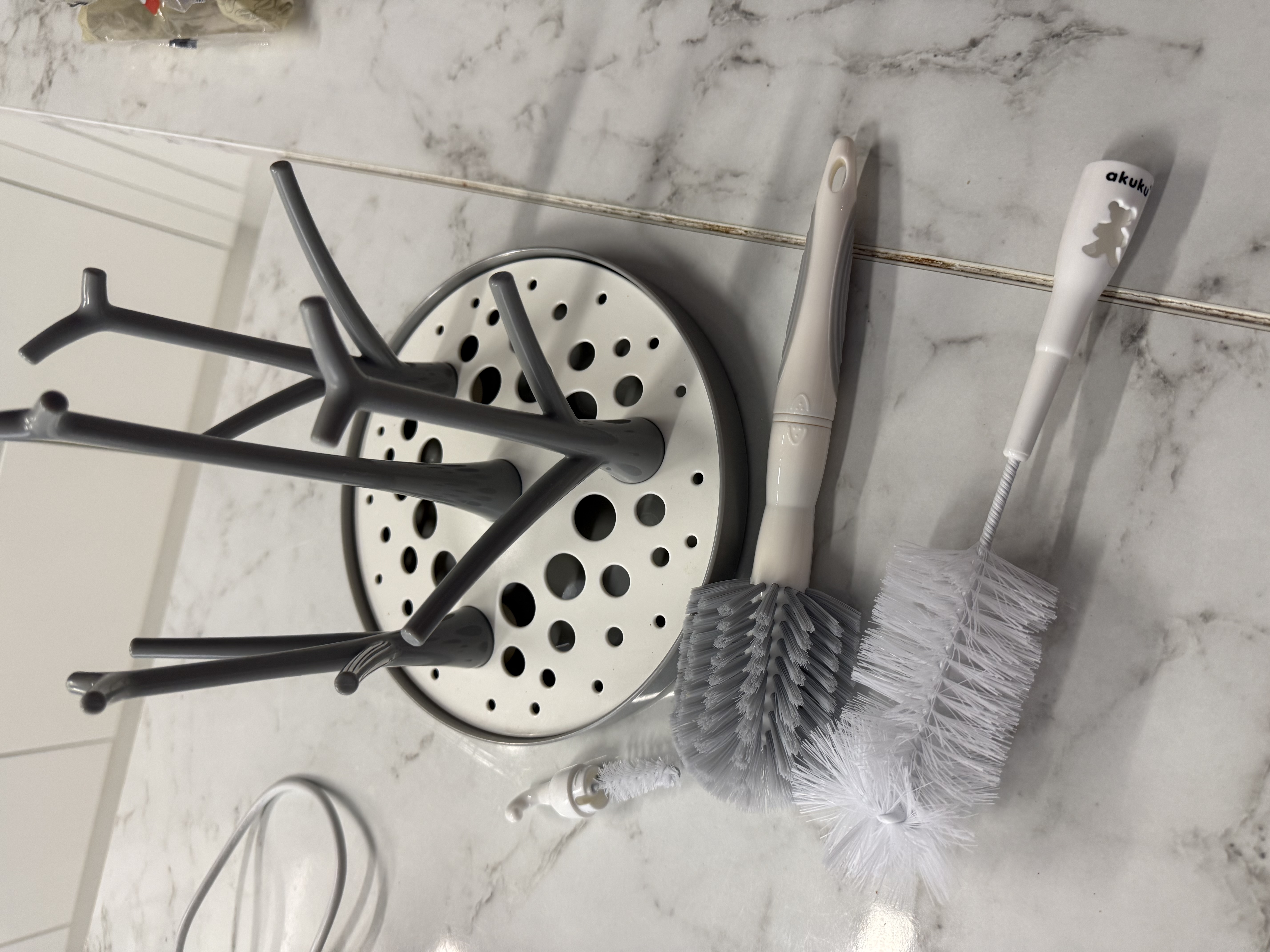 New Bottle dryer and bottle brushes