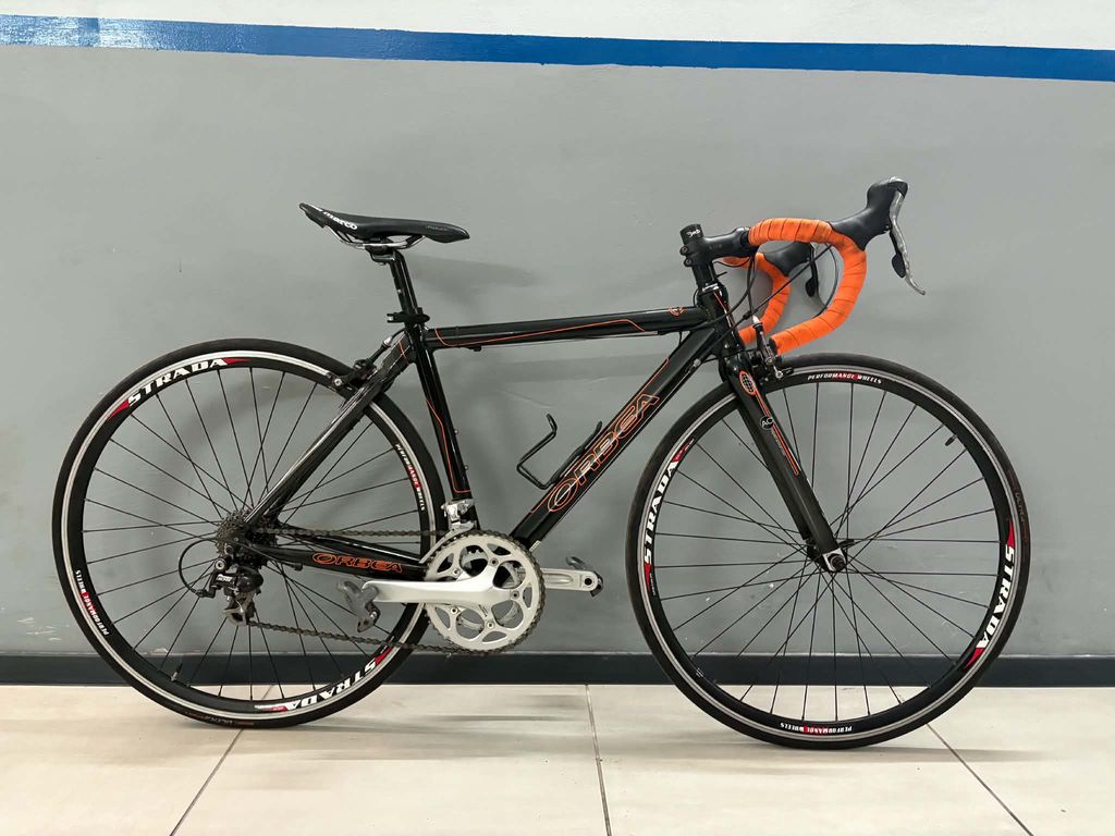 Orbea Road Bike: Aluminium Frame + Carbon Fork with Shimano 105 / Ultegra / Sora 24 inch size (45-46